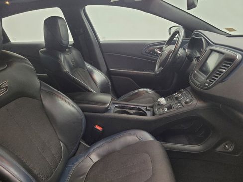 Used 2015 Chrysler 200 S w/ Navigation & Sound Group I FWD image 21