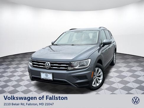 Used 2018 Volkswagen Tiguan SE w/ Panoramic Sunroof Package AWD/4WD image 1