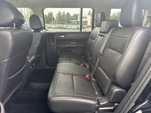 Used 2018 Ford Flex Limited image 16