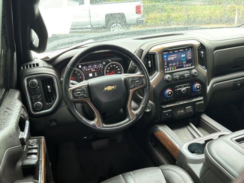Used 2020 Chevrolet Silverado 1500 High Country w/ Z71 Off-Road Package AWD/4WD image 19