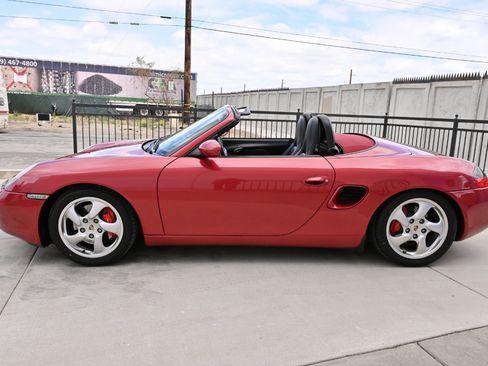 Used 2002 Porsche Boxster S RWD image 46