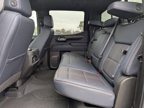 Used 2022 Chevrolet Silverado 1500 High Country w/ Z71 Off-Road Package image 25