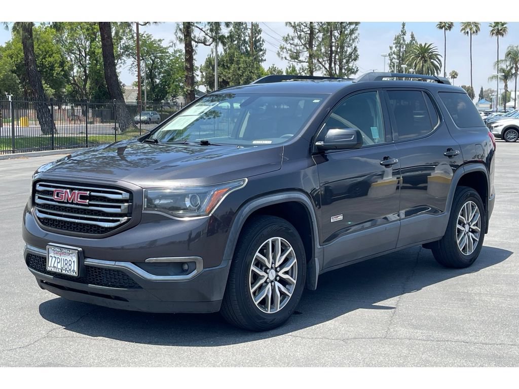 Used 2017 GMC Acadia SLE w/ Driver Alert Package I AWD/4WD image 2