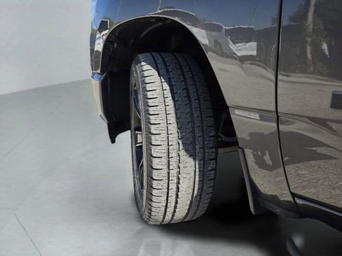 Used 2021 RAM 1500 Big Horn AWD/4WD image 40