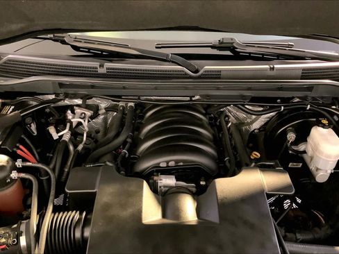 Used 2018 GMC Sierra 1500 SLT AWD/4WD image 32