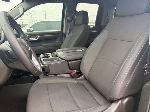 Used 2025 GMC Sierra 1500 Elevation image 5
