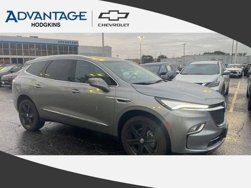 Used 2024 Buick Enclave Essence w/ Experience Buick Package FWD image 1