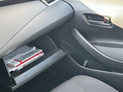 Used 2024 Toyota Corolla LE image 32