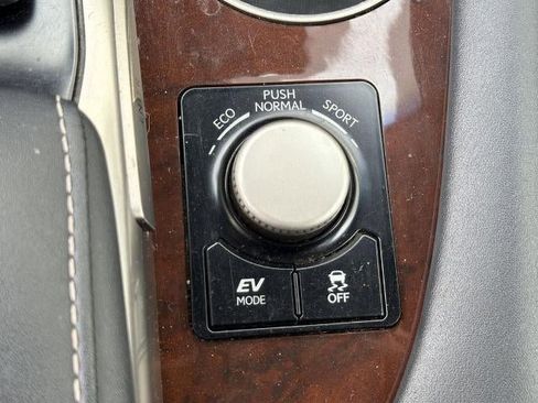 Used 2016 Lexus RX 450h AWD w/ Cold Weather Package image 34