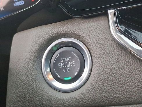 Certified 2025 Chevrolet Colorado ZR2 w/ Technology Package image 26