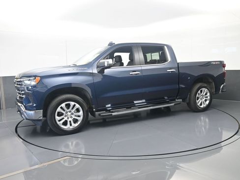 Used 2022 Chevrolet Silverado 1500 LTZ w/ Technology Package AWD/4WD image 2