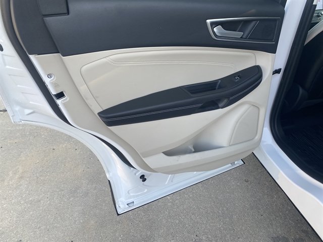 Used 2024 Ford Edge Titanium AWD/4WD image 16