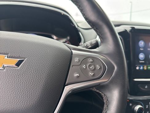 Used 2023 Chevrolet Traverse Premier image 34