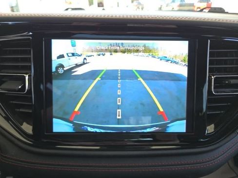 Used 2024 Dodge Durango R/T AWD/4WD image 17