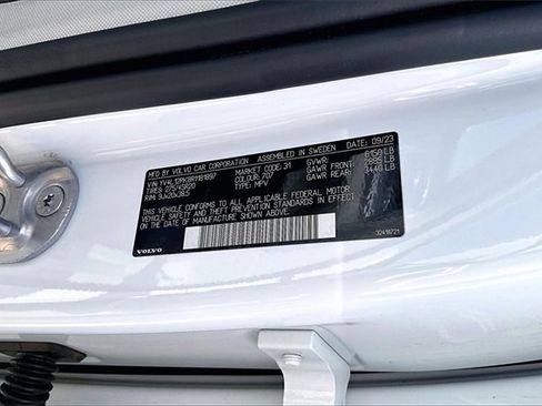 Used 2024 Volvo XC90 B5 Core w/ Protection Package Premier image 35