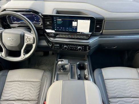 Used 2024 Chevrolet Silverado 1500 ZR2 w/ Technology Package image 15