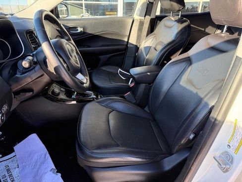 Used 2019 Jeep Compass Limited image 16