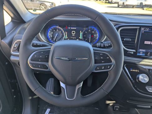 New 2026 Chrysler Pacifica Select FWD image 18