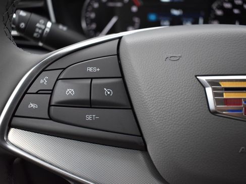 New 2025 Cadillac XT5 Premium Luxury w/ LPO, Floor Liner Package image 15