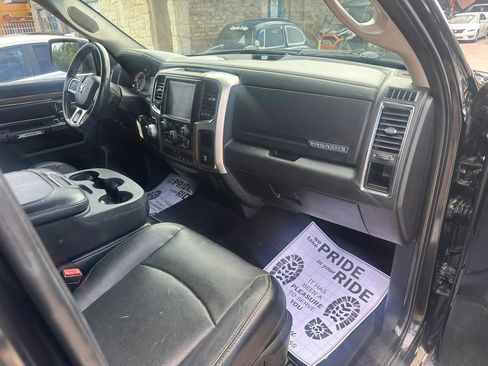 Used 2017 RAM 1500 Laramie RWD image 21