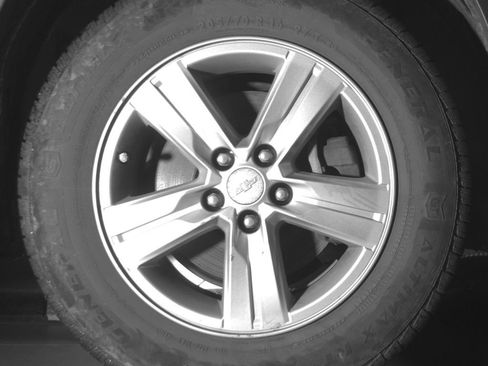 Used 2017 Chevrolet Trax LT w/ LT Convenience Package AWD/4WD image 31