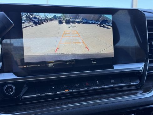 Used 2024 Chevrolet Silverado 1500 LT image 18