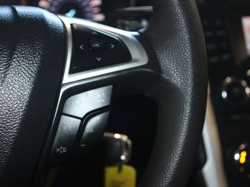 Used 2014 Ford Fusion SE image 12