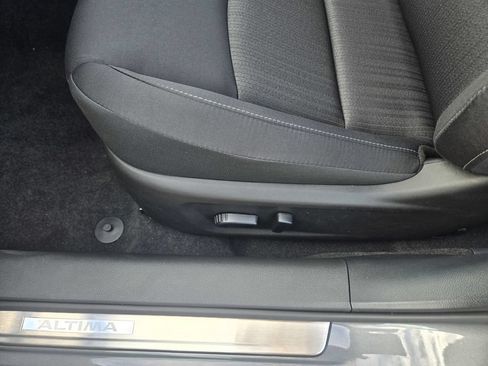 New 2026 Nissan Altima 2.5 SV FWD image 12