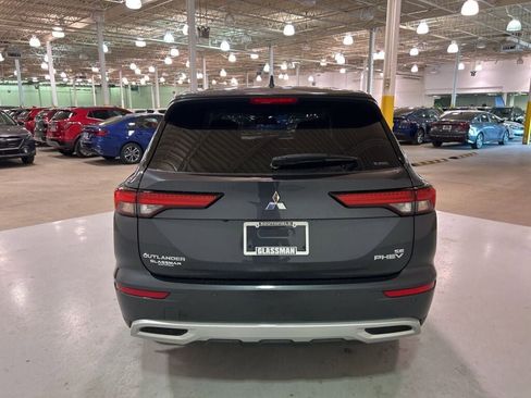 New 2025 Mitsubishi Outlander SE image 6
