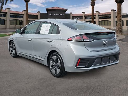 Used 2020 Hyundai Ioniq SEL FWD image 6