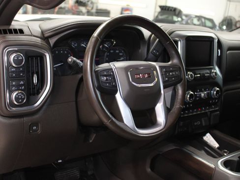 Used 2021 GMC Sierra 1500 SLT w/ SLT Premium Plus Package AWD/4WD image 31