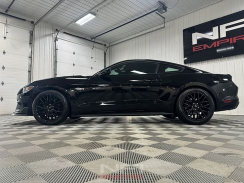 Used 2017 Ford Mustang GT w/ GT Performance Package image 11