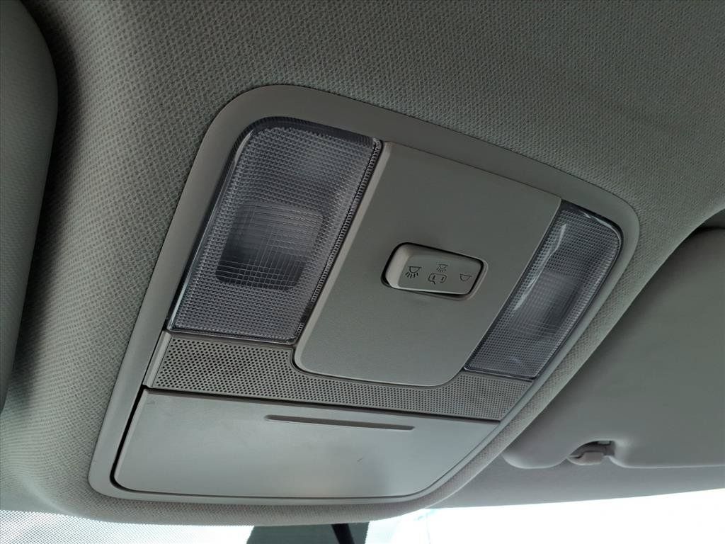 Used 2025 Kia Soul LX w/ LX Technology Package FWD image 33