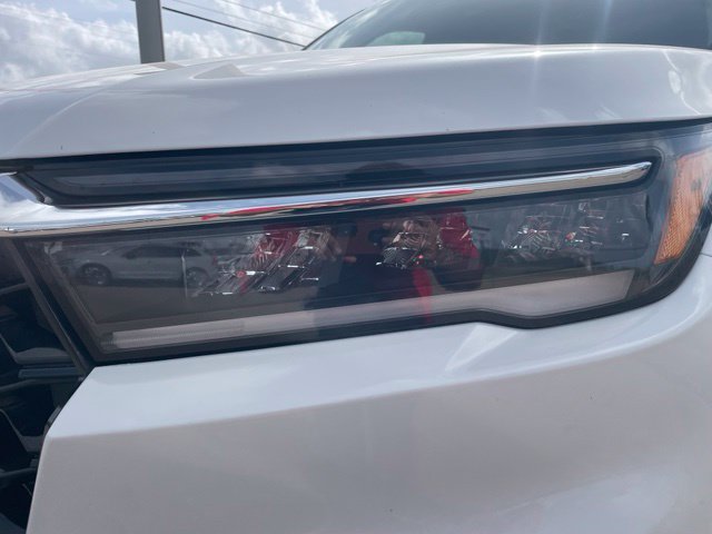 Used 2025 Honda Pilot Elite image 4