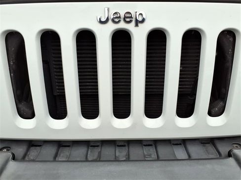 Certified 2018 Jeep Wrangler Sport image 15