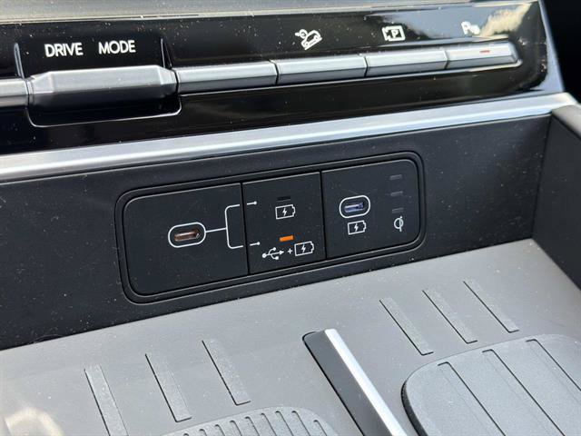 Used 2026 Hyundai Santa Fe SEL FWD image 31