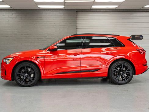 Used 2021 Audi e-tron Prestige w/ Prestige Package AWD/4WD image 4