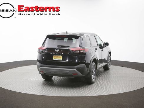 Used 2023 Nissan Rogue S AWD/4WD image 35