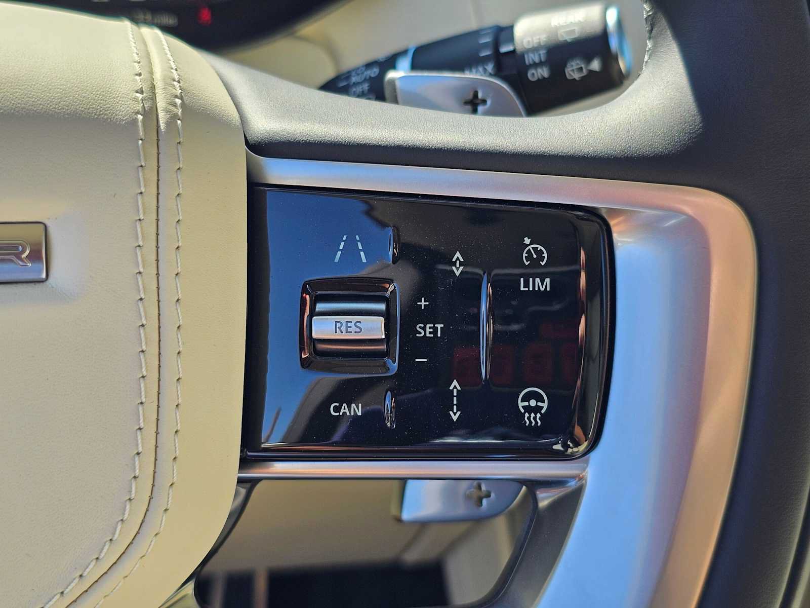 New 2026 Land Rover Range Rover SE AWD/4WD image 28