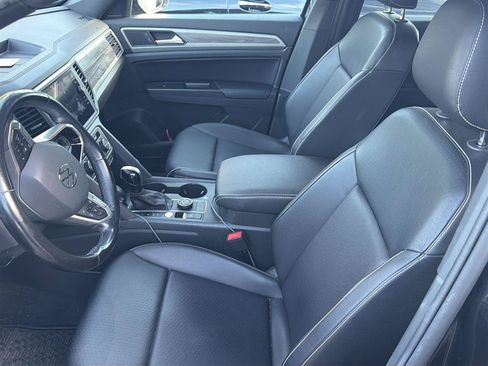 Used 2020 Volkswagen Atlas Cross Sport SE AWD/4WD image 11