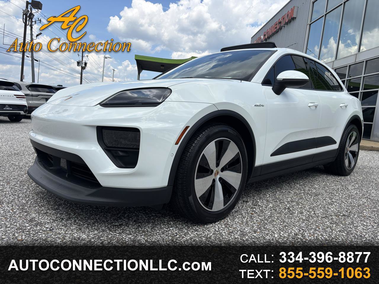 Used 2024 Porsche Macan 4 Electric AWD/4WD image 1