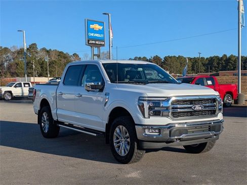 Used 2024 Ford F150 Lariat image 2