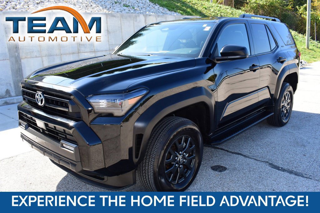 Used 2025 Toyota 4Runner SR5 AWD/4WD image 1