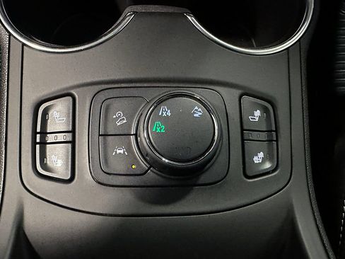 Used 2022 GMC Terrain SLE w/ Driver Convenience Package AWD/4WD image 30
