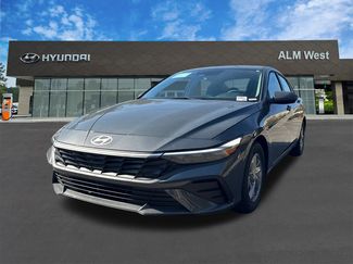 New 2026 Hyundai Elantra SE video 1