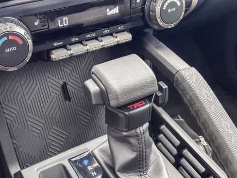 New 2025 Toyota Tacoma TRD Off-Road image 25