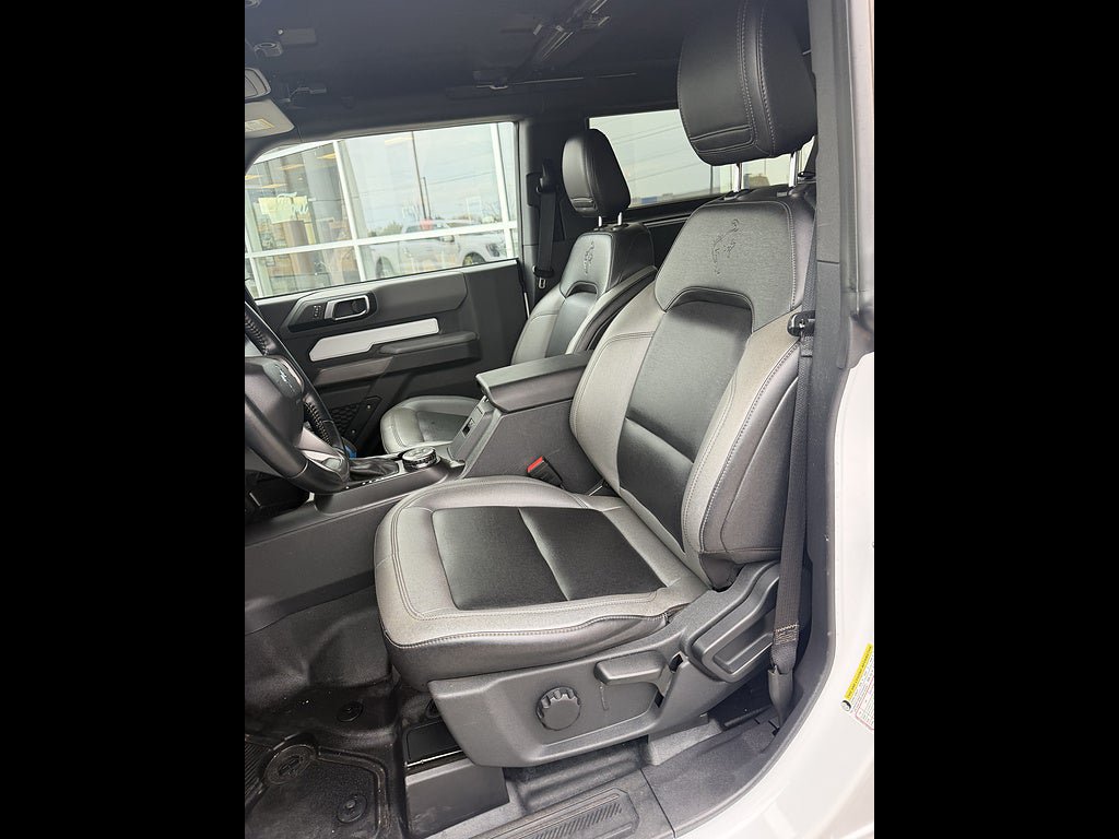 Used 2023 Ford Bronco Black Diamond w/ Sasquatch Package AWD/4WD image 14