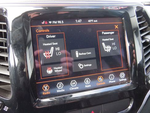 Used 2020 Jeep Cherokee Limited image 21