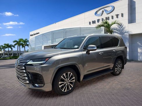 Used 2023 Lexus LX 600 4WD w/ Interior Upgrade Package image 3