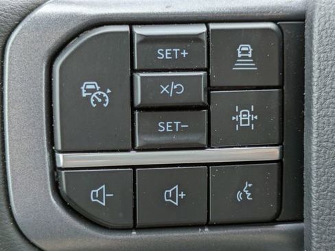 Certified 2025 Ford F150 Lariat w/ Equipment Group 502A High AWD/4WD image 27